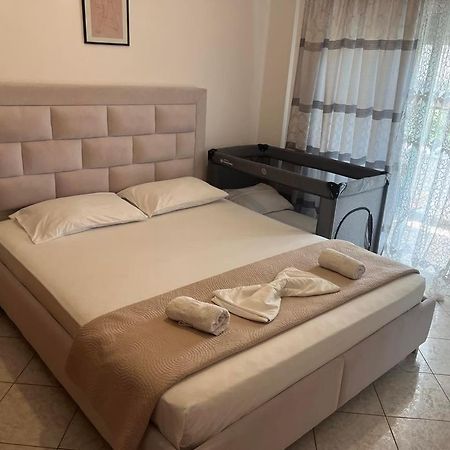 Mimoza Apartments ซารานเดอ ภายนอก รูปภาพ